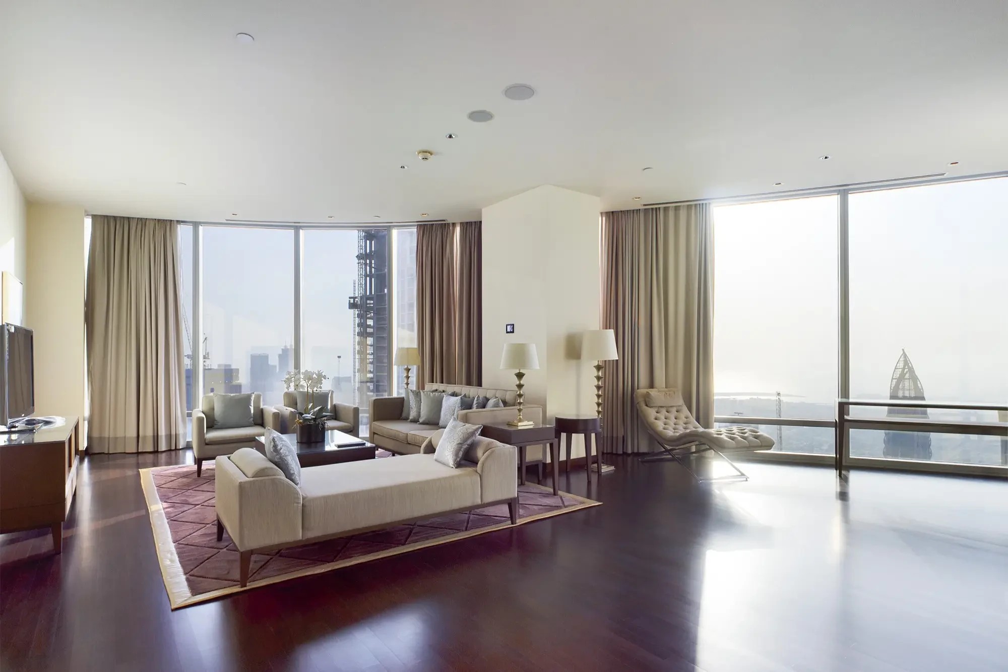 Burj_Khalifa_Residences_a596ed60_1