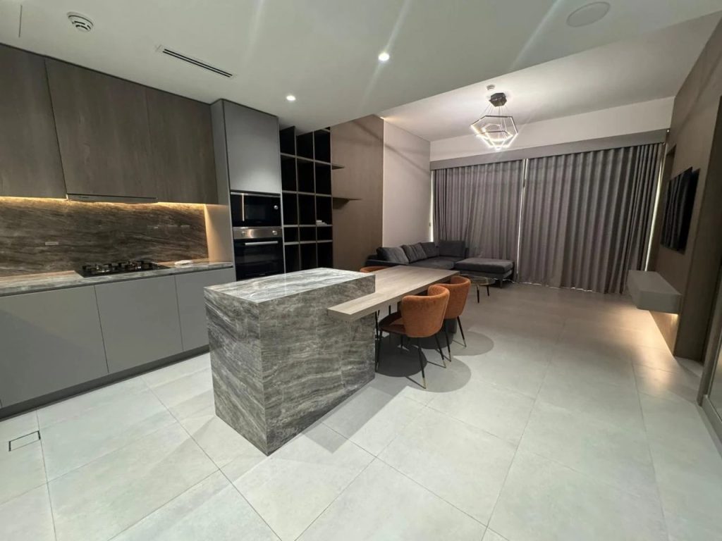 Westwood_Grande_2_419cbea2_1